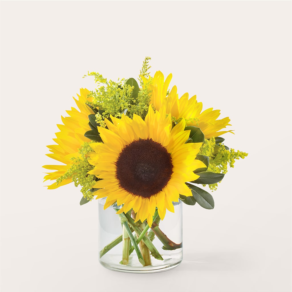 Beaming Sunflower Bouquet – Wilderness Treasures, Pickford MI