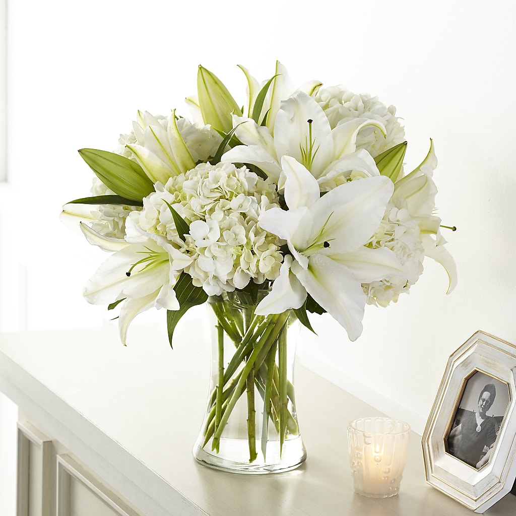 Compassionate Lily Bouquet – Wilderness Treasures, Pickford MI