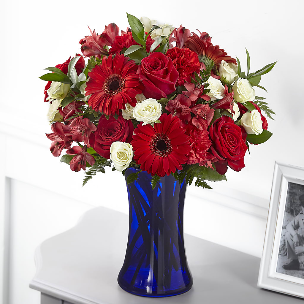 Hearts Embrace Bouquet – Wilderness Treasures, Pickford MI