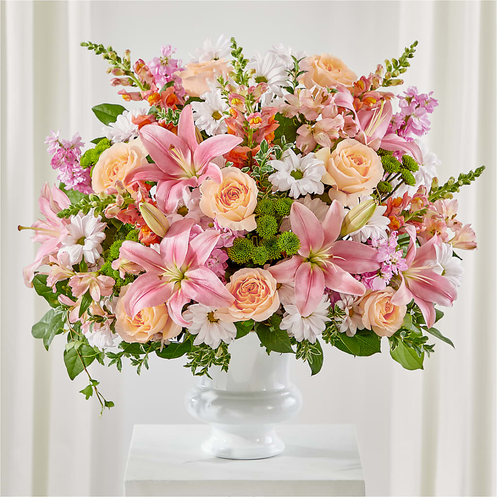 Heartfelt Gesture Urn Arrangement – Wilderness Treasures, Pickford MI