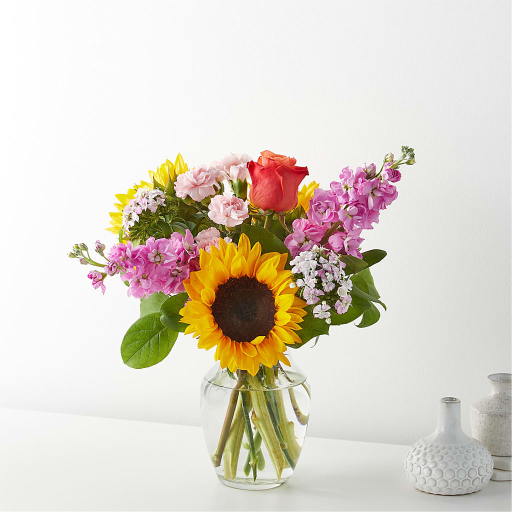 Yellow Brick Road Bouquet – Wilderness Treasures, Pickford MI