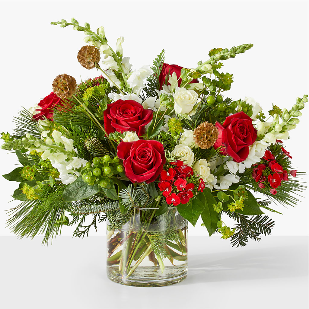 Deck the Halls Bouquet – Wilderness Treasures, Pickford MI