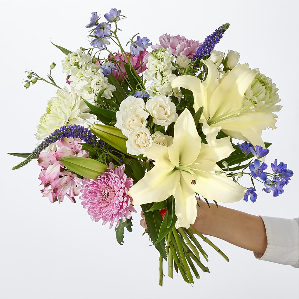 Winter Celebration Bouquet –  Wilderness Treasures, Pickford MI