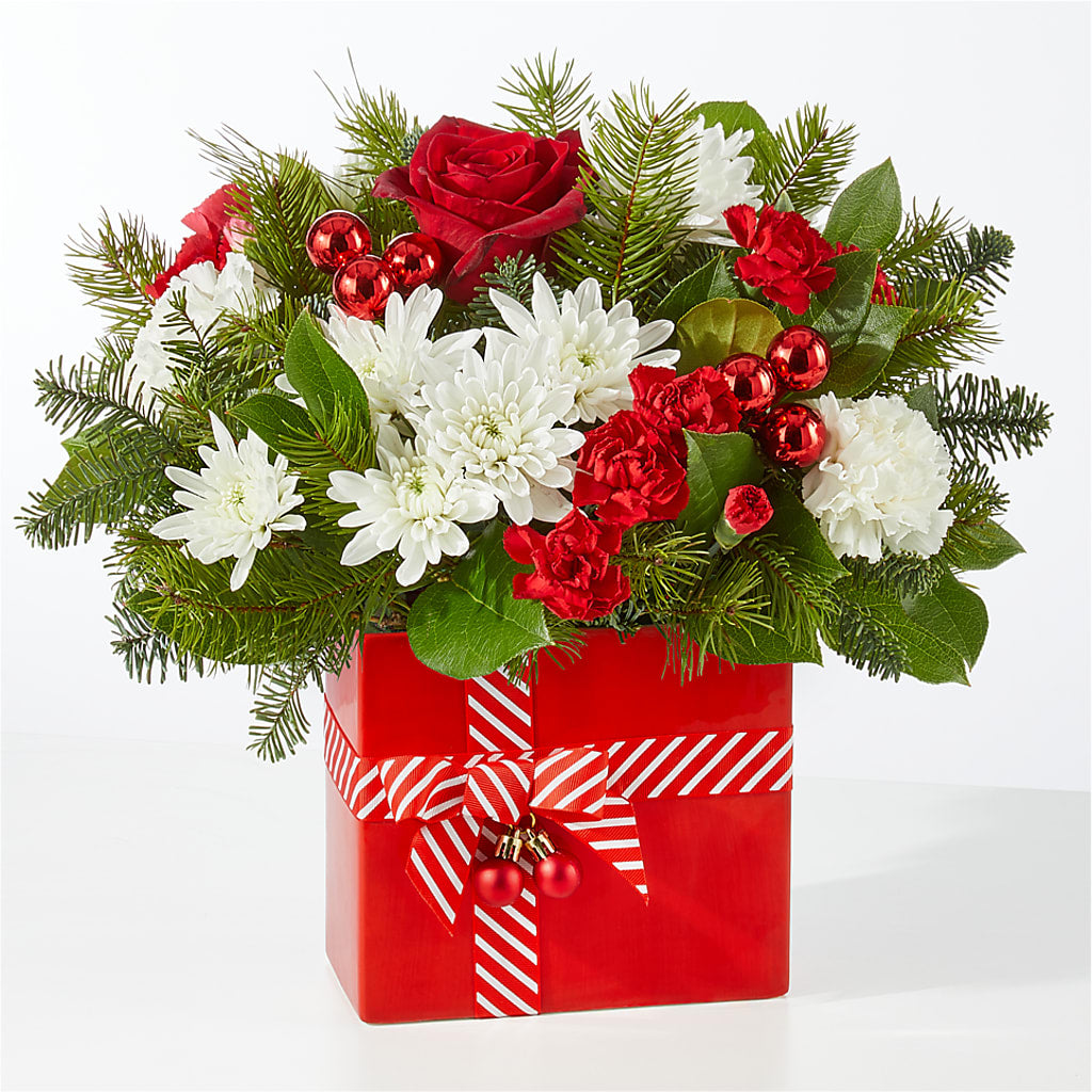Presents Under the Tree Bouquet –  Wilderness Treasures, Pickford MI