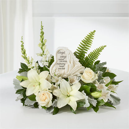 Holding You Close Arrangement –  Wilderness Treasures, Pickford MI