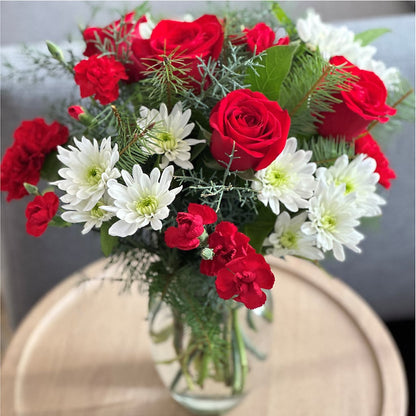 Seasonal Magic Bouquet –  Wilderness Treasures, Pickford MI