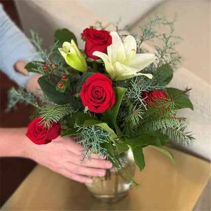 Glittering Lights Bouquet –  Wilderness Treasures, Pickford MI