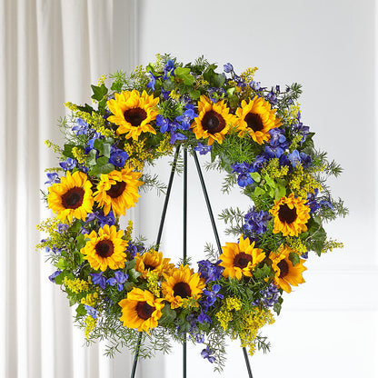Bright Rays Wreath –  Wilderness Treasures, Pickford MI