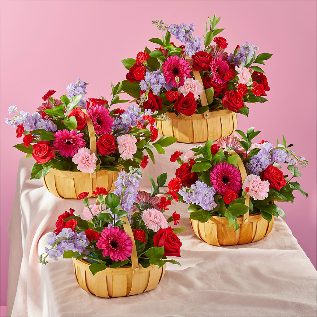 Pink Picnic Basket –  Wilderness Treasures, Pickford MI