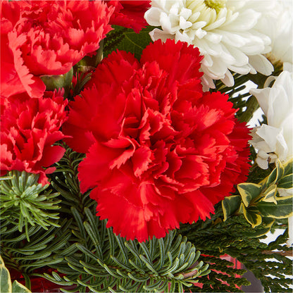 Christmas Market Bouquet –  Wilderness Treasures, Pickford MI
