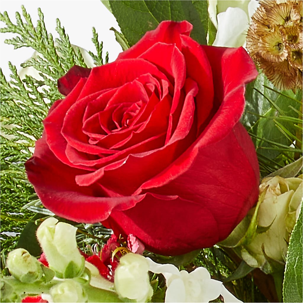 Deck the Halls Bouquet –  Wilderness Treasures, Pickford MI